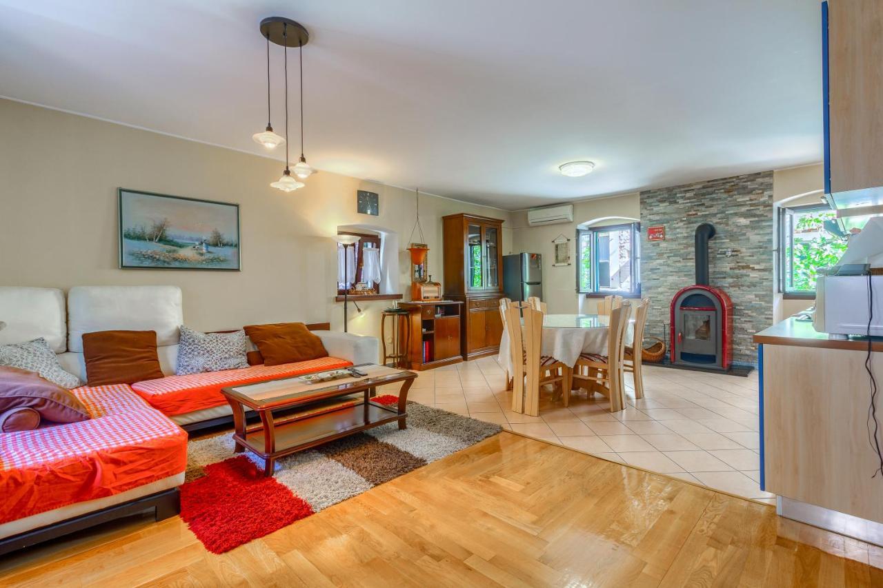 Old Stone House St Lawrence In The Heart Of Sibenik'S Old Town Apartman Kültér fotó